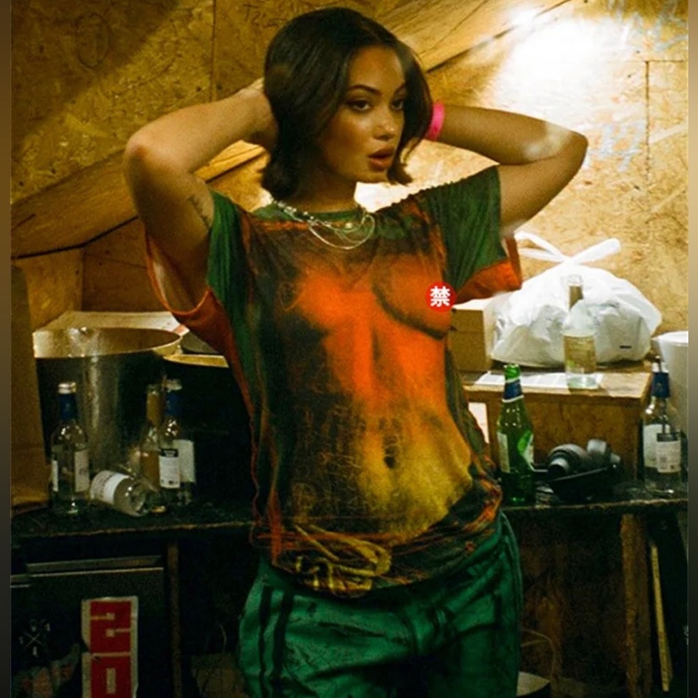 DESIGNER INSPIRED TEE💚